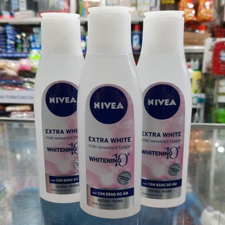 Nước Hoa Hồng Dưỡng Trắng Da Nivea 200ml