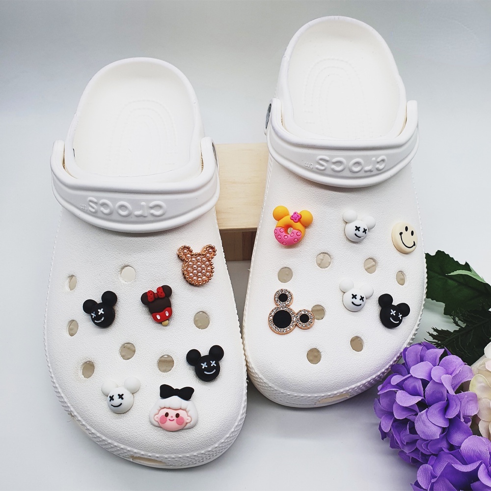 X. Phụ Kiện Nút Trang Trí Giày Crocs Hình Mickey (Đen / Trắng) Diy