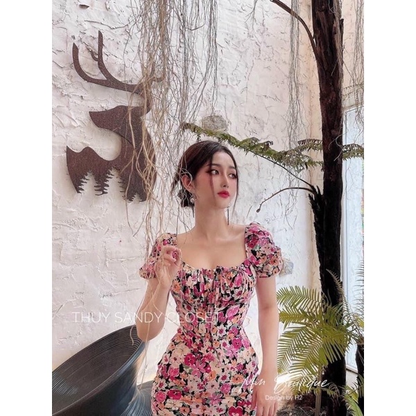 Đầm hoa bbody hai màu hồng nu fom dài qua gối