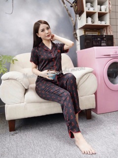 BỘ LỤA SATIN ÁO CỘC QUẦN DÀI HÌNH TRÁI TIM