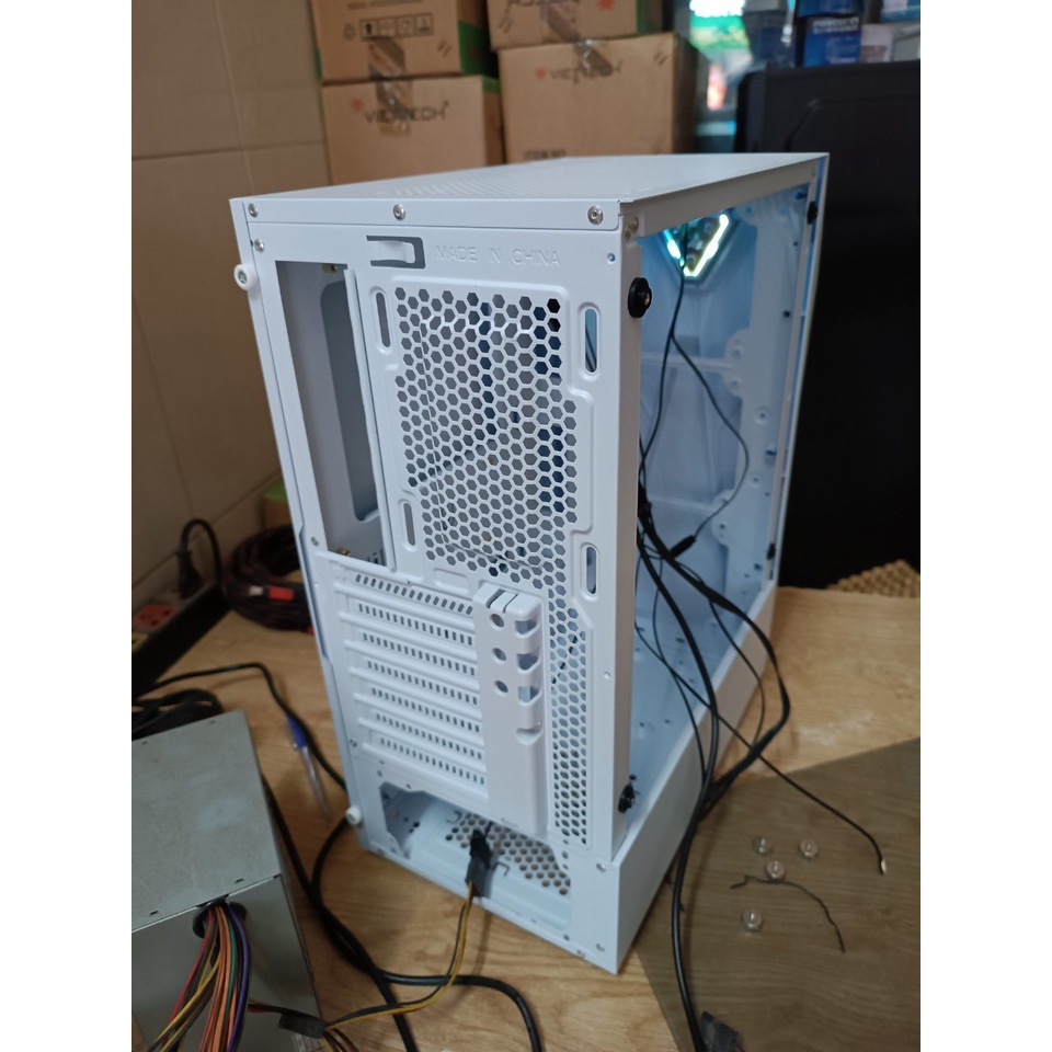 Vỏ Case máy tính gaming Viettech X5 Armata, thấu kính Tube mặt trước