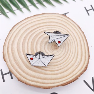 Pin cài áo Máy bay giấy