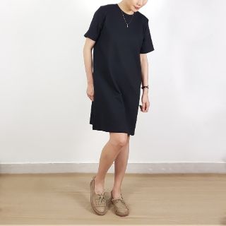 Đầm dáng suông trơn tay ngắn basic