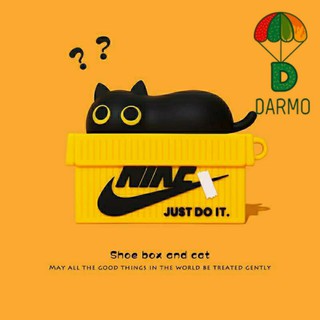 (Order 10 ngày) Case bảo vệ Airpods Pro/1/2/ Freebuds 3/ Pro em mèo đen nằm trên hộp carton vàng N I K E EARISE