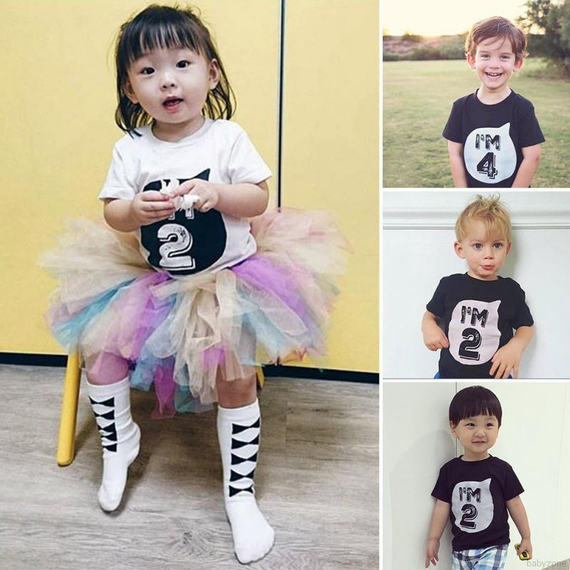 Áo thun màu trắng / đen in số cho bé