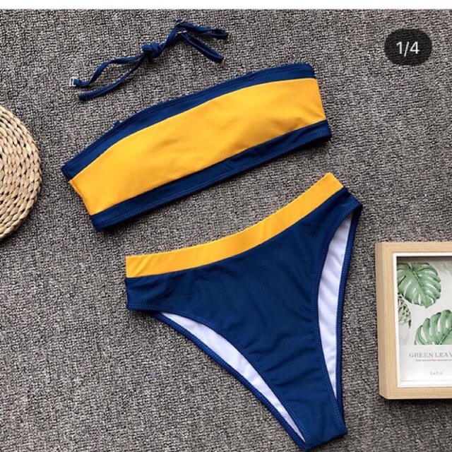 Bikini 2 mảnh khoe vòng 3