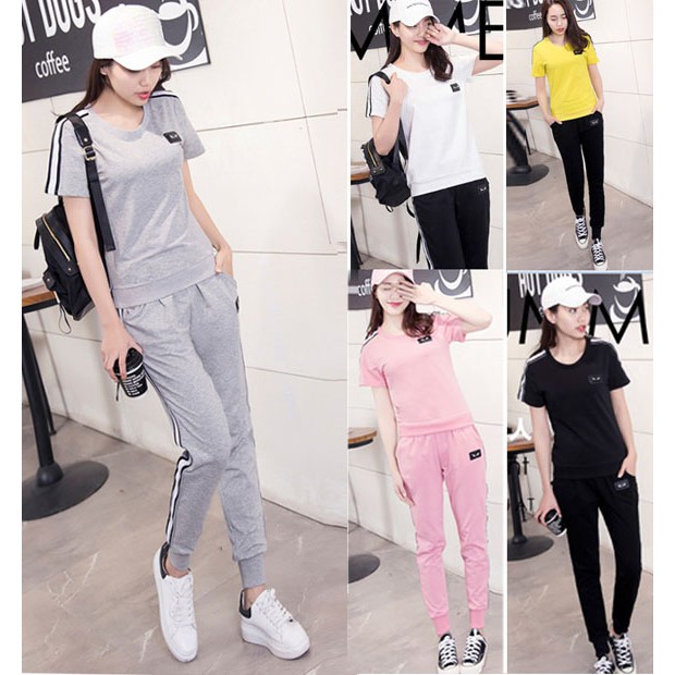 Bộ đồ thể thao nữ phối sọc TT132