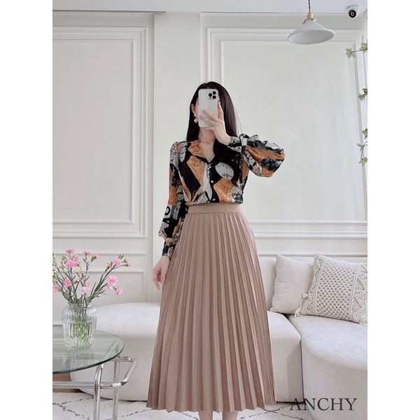 AS005 - Chân váy dập ly đen trắng