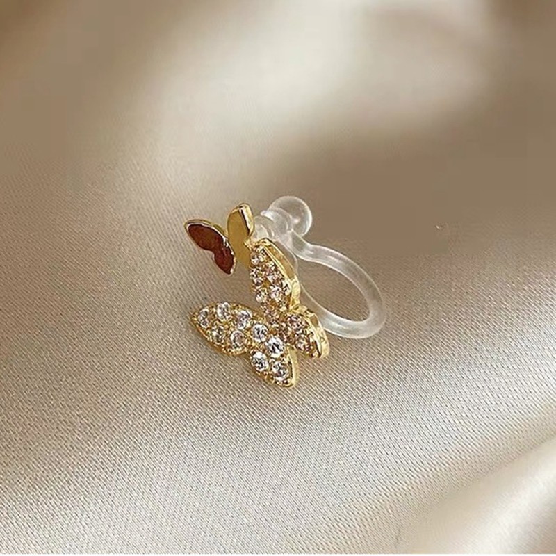 Đôi khuyên tai / một chiếc khuyên tai hình cánh bướm xinh xắn dành cho bạn gái