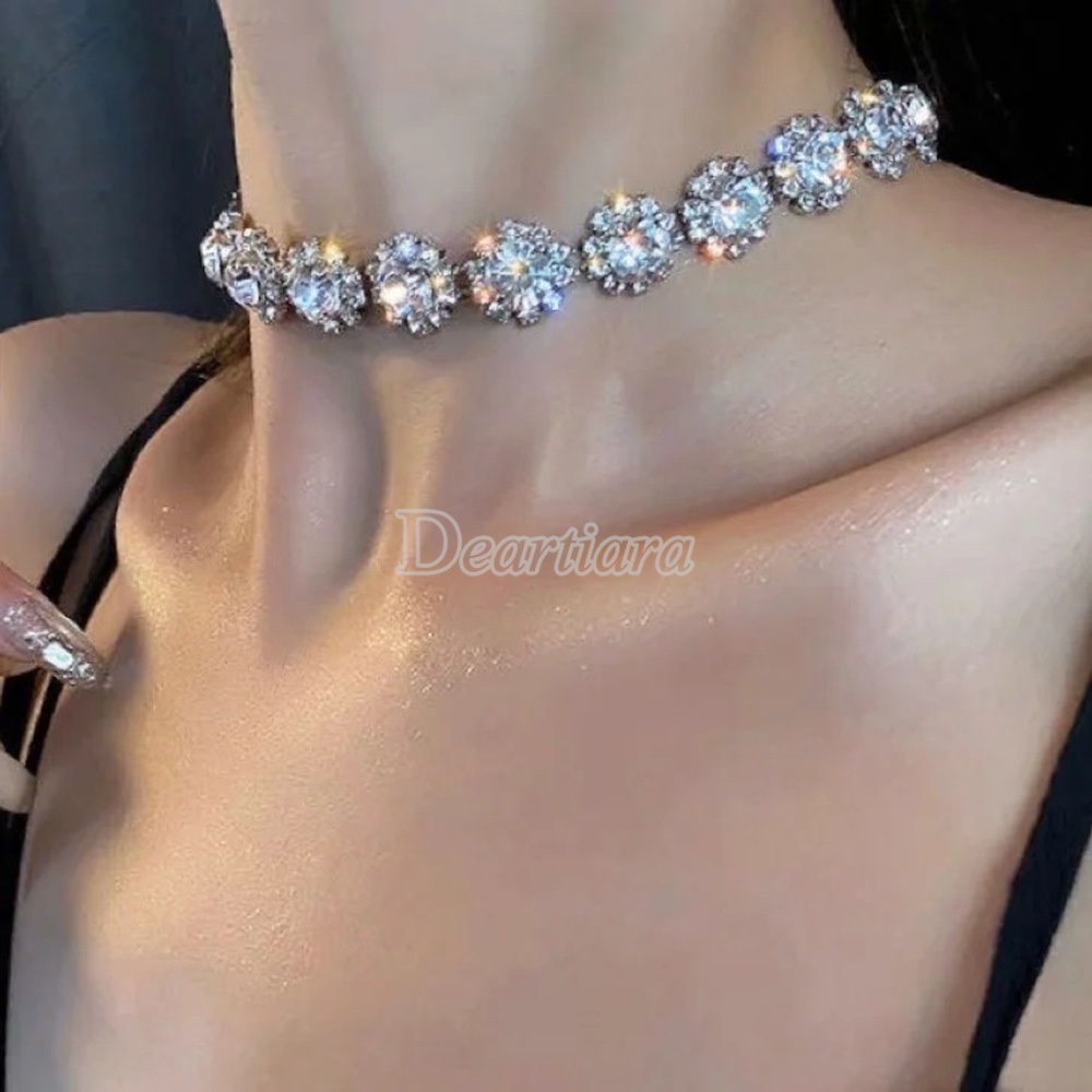 Vòng cổ Hình Hoa Đính Đá Thời Trang Cho Nữ