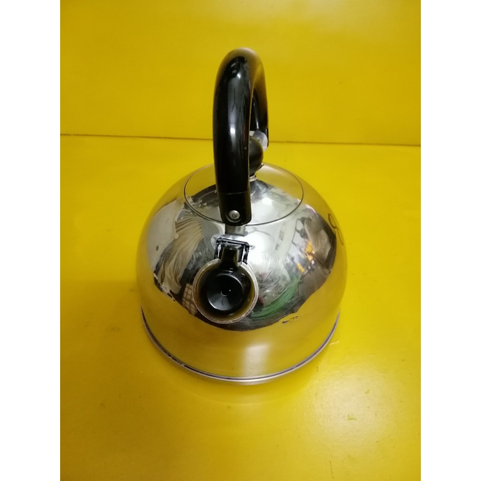 Ấm inox có còi hú nội địa Nhật (made in Japan) (2.5L) (mã 866), Dùng được bếp từ