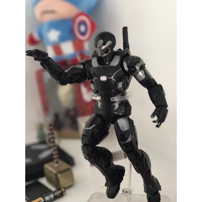 Mô hình nhân vật War Machine trong phim Avenger của Marvel - Có đế trưng bày