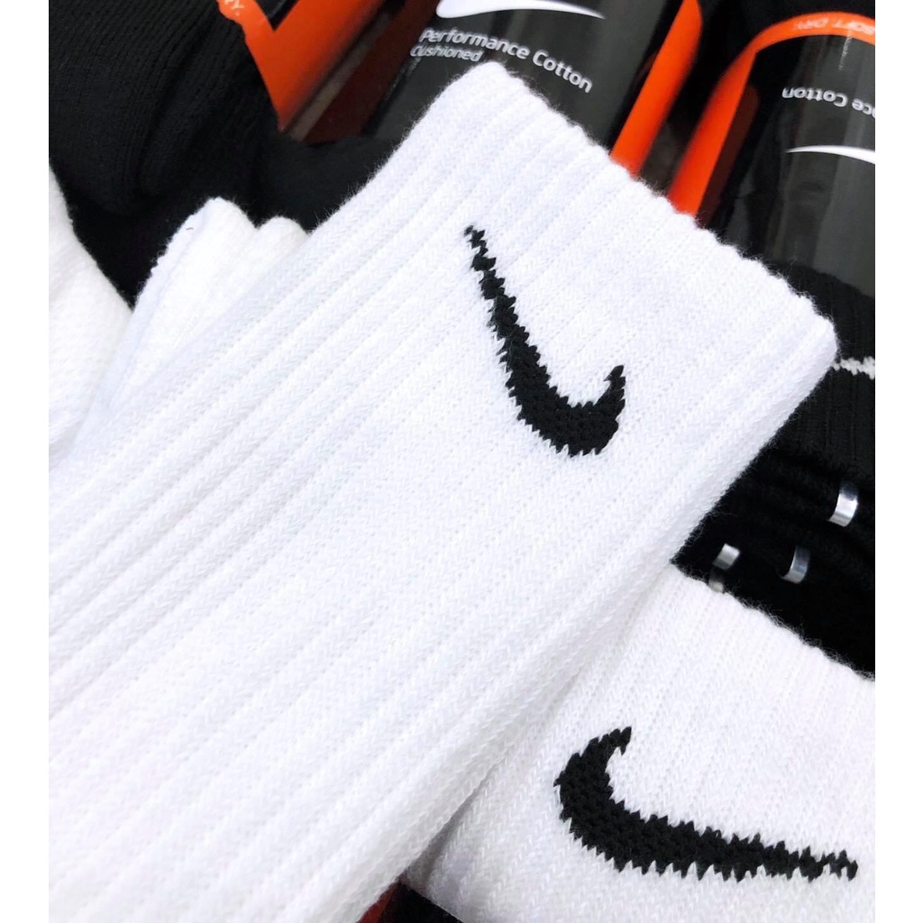 Vớ Nike Dri-fit trắng/đen