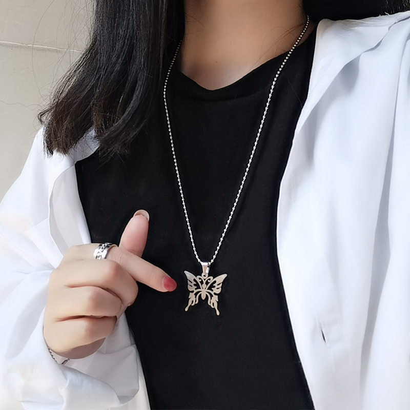 Dây Chuyền Thép Titan Mặt Bướm Kiểu Rỗng Phong Cách Hip Hop