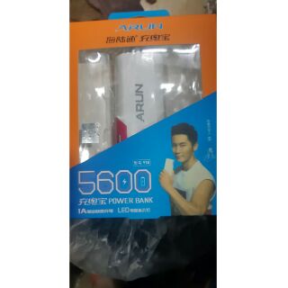 Xạc dự phòng arun 5600mah - giá 1 bộ 120k