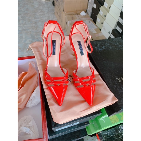 Sandan da bóng cao gót 8cm mạ vàng quai đan