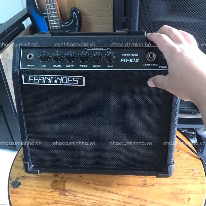 Ampli Fernandes FA-10X cho guitar, hàng xịn chính hãng đã qua sử dụng