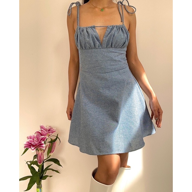 Đầm Jean thiết kế xoè nhẹ