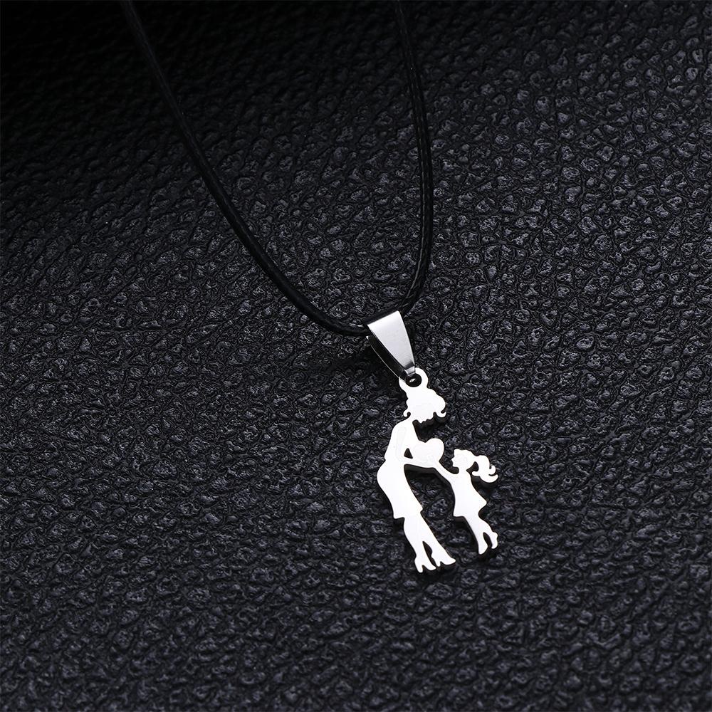 Vòng cổ Mặt Khắc Chữ Cho Mẹ Và Con Gái|Vòng cổ Da Mặt Kim Loại Khắc Chữ Mom