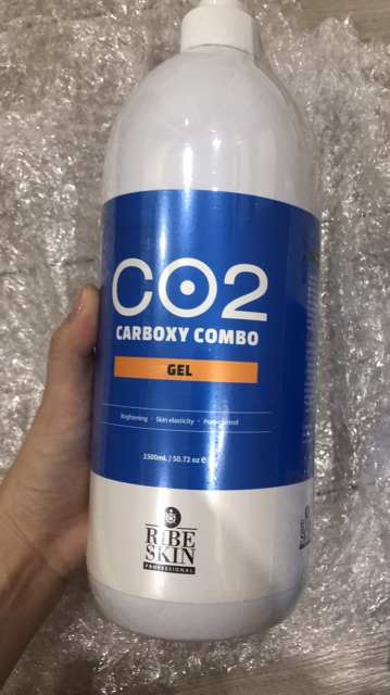 Mặt nạ sủi da co2