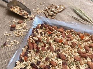 Combo granola, hạt chia, bột cacao