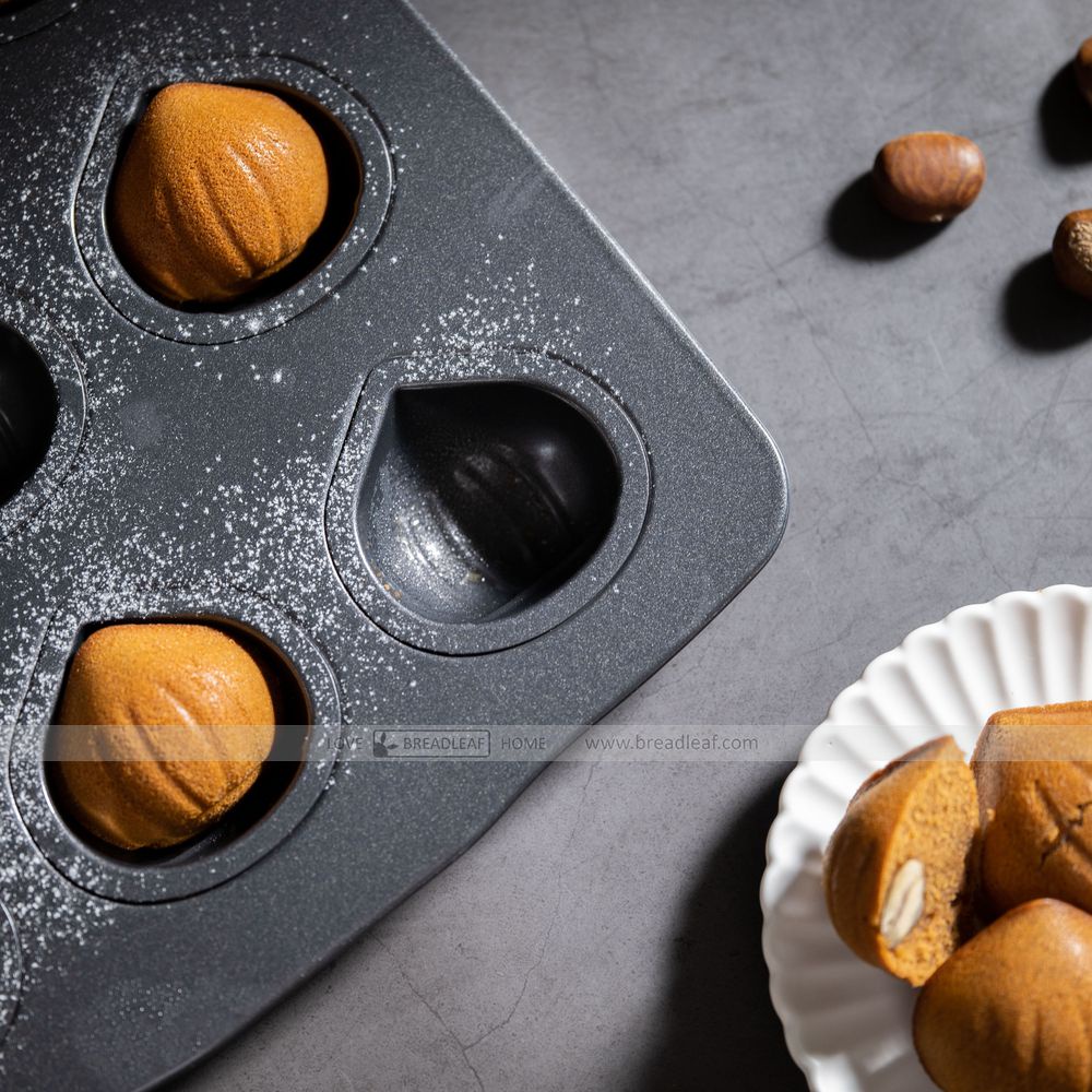 Khuôn Madeleine Nướng Bánh Chống Dính Breadleaf 9 Ô Hình Hạt Dẻ