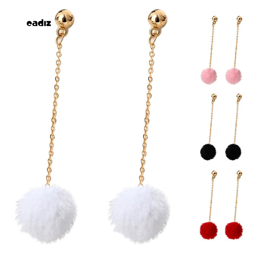 Hoa tai dáng dài hợp thời trang