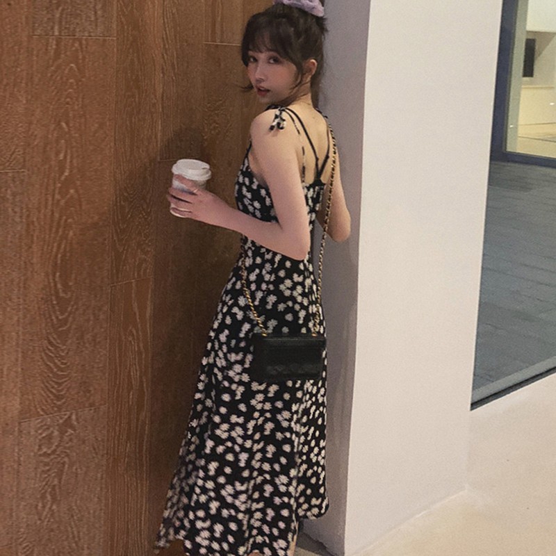 Đầm Hai Dây Xẻ Tà Họa Tiết Hoa Cúc Xinh Xắn Cho Nữ | BigBuy360 - bigbuy360.vn