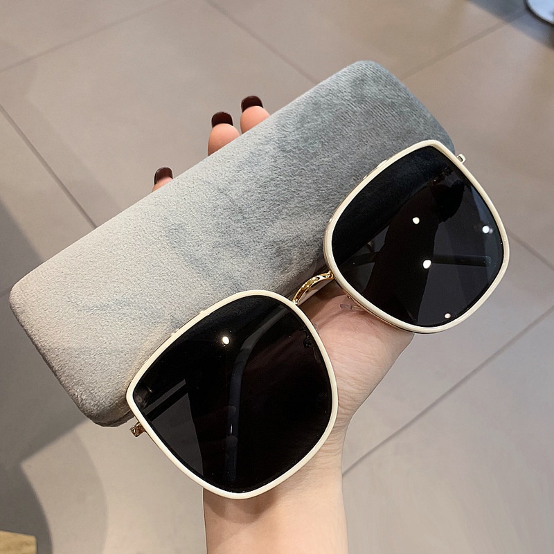 Kính mát thời trang nữ siêu đẹp phòng cách Hàn Quốc D139