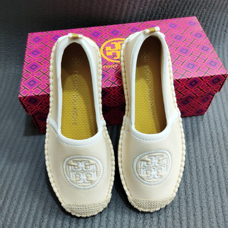 Giày nữ Slipon hiệu TORY BURCH