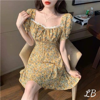 đầm hoa nhí cổ vuông
