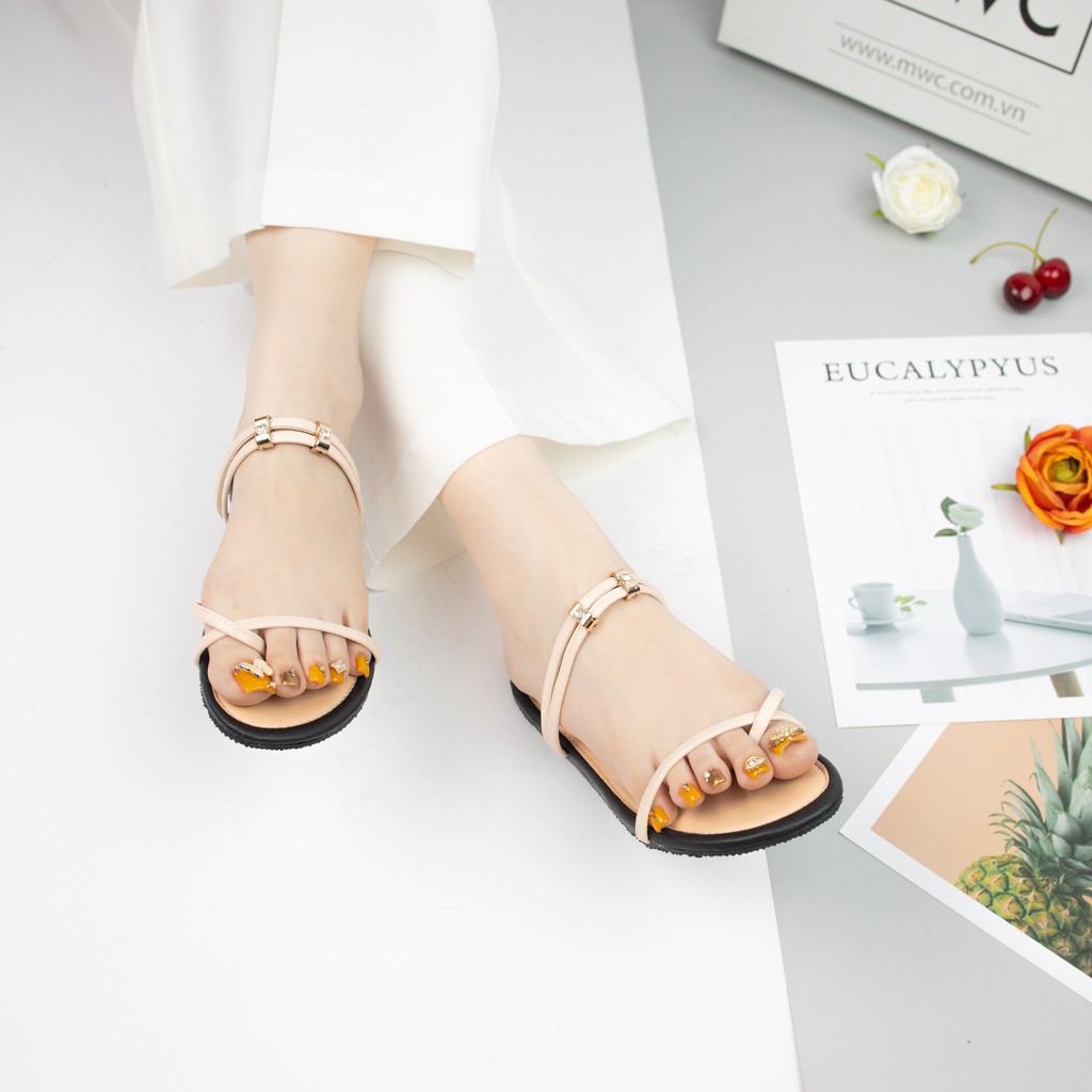 Giày Sandal Nữ Thời Trang MWC Đế Bệt Quai Mảnh Cách Điệu Trẻ Trung Cho Nữ Màu Đen Kem NUSD- 2728