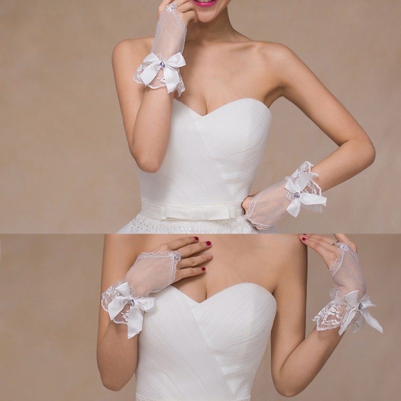Găng tay hở ngón đính nơ phối ren dễ thương dành cho cô dâu