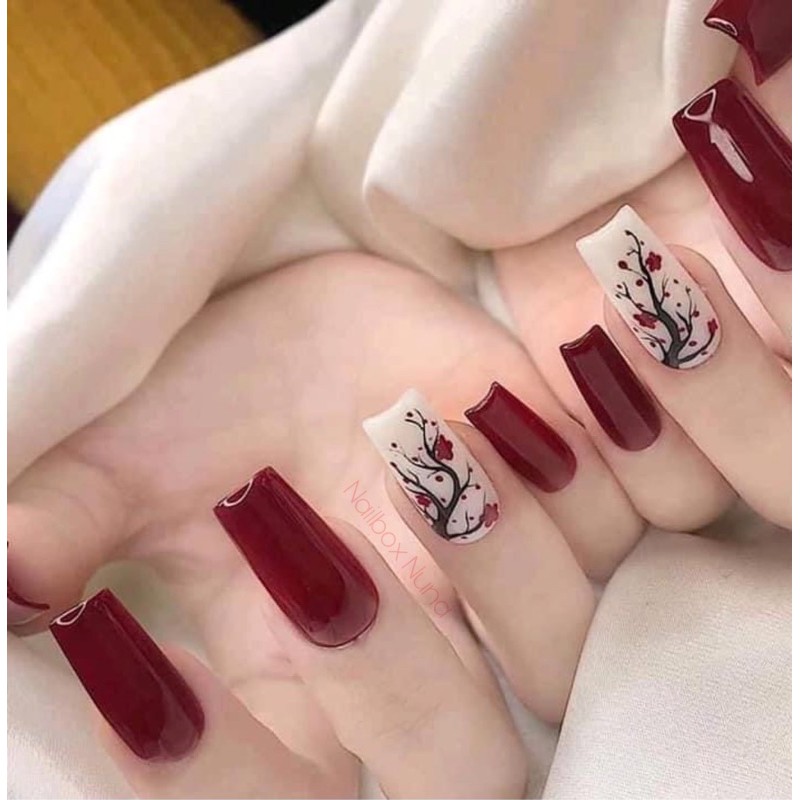 nail box nuna móng úp thiết kế nailbox hoa đào. có now ship