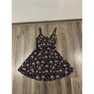 Váy hm auth (40-65kg)