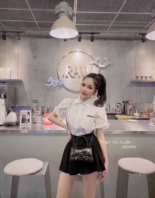 Áo sơ mi cộc tay viền bèo xinh xắn
