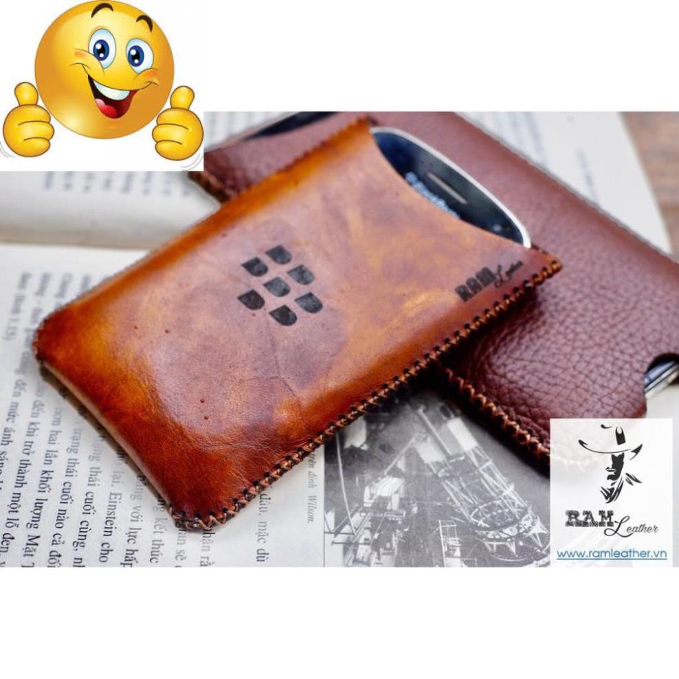 BAO DA BLACKBERRY DA BÒ VEGTAN MÀU NÂU SÁNG 9900/Q10 - HÀNG CHÍNH HÃNG RAM LEATHER .