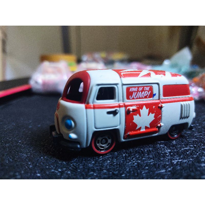 Xe mô hình Tomica- Worm'n
