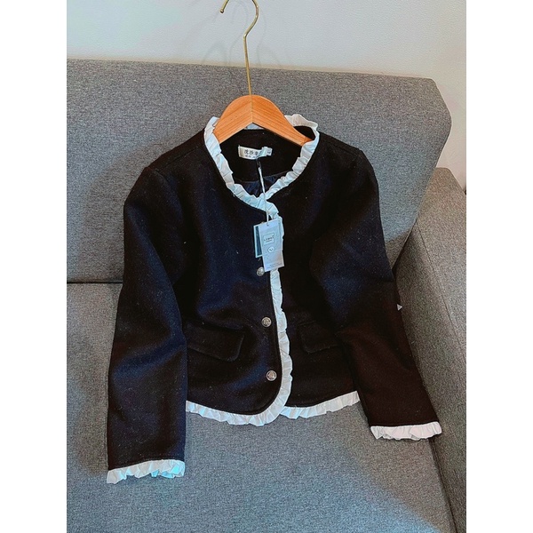 Thanh lý áo dạ hai màu đỏ và đen , chất vải dạ cao cấp