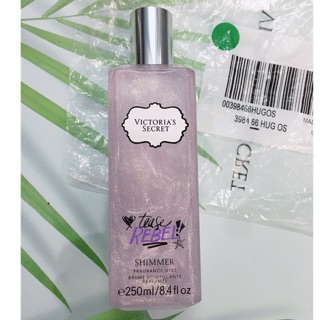 Xịt thơm toàn thân Victoria’s Secrect Tease Rebel Shimmer có nhũ (250ml) - USA