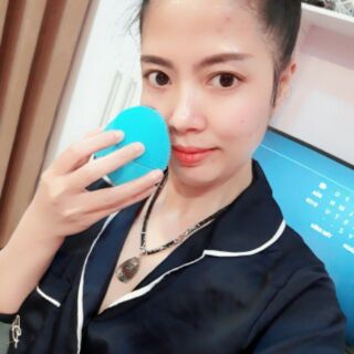 Máy rửa mặt