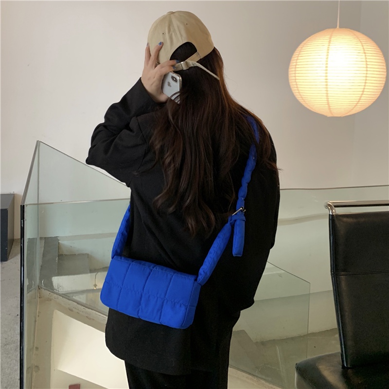 Túi Đeo Chéo Đan Lát Thời Trang Cho Nữ