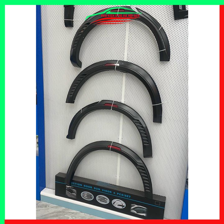 Bộ ốp cua lốp xe ô tô Hilux 2021-2023 bản nhỏ mẫu phản quang trang trí bảo vệ lốp xe