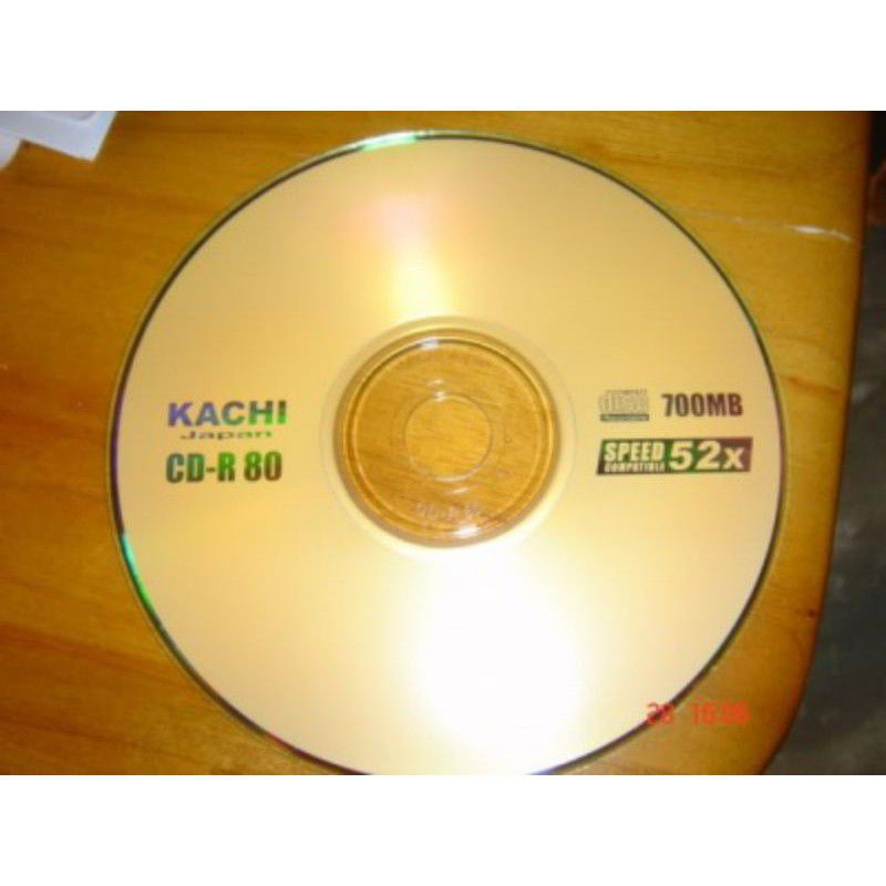 Đĩa Trắng DVD 4.7Gb VÀ CD ROM 700Mb (kèm vỏ) loại tốt