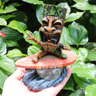 TƯỢNG NGƯỜI GỖ LƯỚT SÓNG