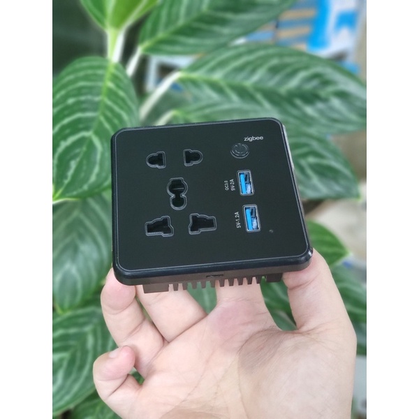 Ổ Cắm Âm Tường Hình Vuông Zigbee Tuya SHP-ZSW3