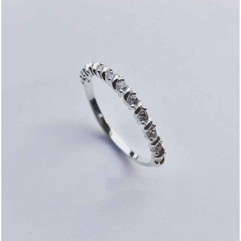 Nhẫn nữ , nhẫn nữ bạc ta, đính kèm bởi 7 viên đá 3mm, sáng lấp lánh