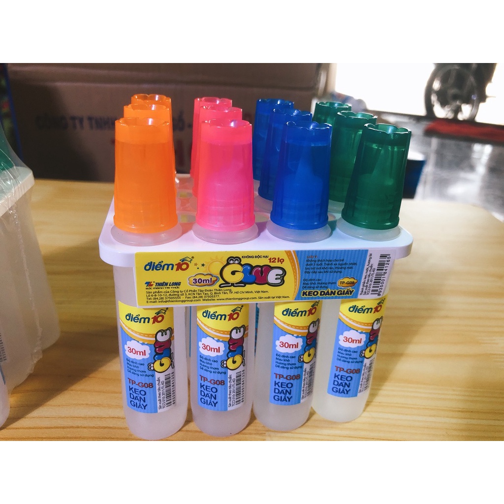 Keo dán giấy Thiên Long Điểm 10 TP-G08 hồ nước 30ml ( 1 chai  )