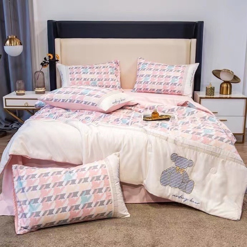 Bộ ga gối chăn hè phi lụa thêu gấu mềm mịn mẫu mới 2022 ,Chăn ga gối phi lụa 4 món vân cánh én chất liệu thoáng mát