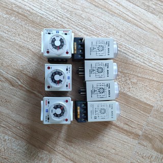 Rơle Thời Gian vào 220V 24V